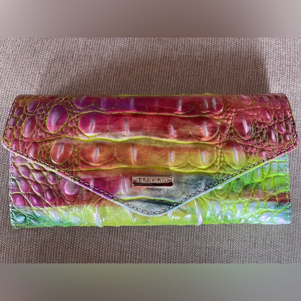 NWT Brahmin Veronica  DELIGHT Trifold Wallet